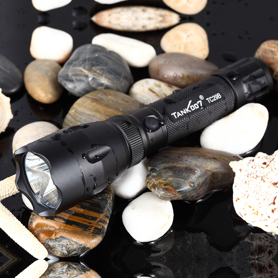 強(qiáng)光手電筒什么牌子好？哪里的強(qiáng)光手電筒生產(chǎn)廠家好