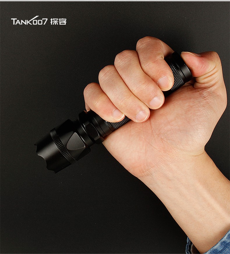 1697524963519331.jpg 手電筒廠家